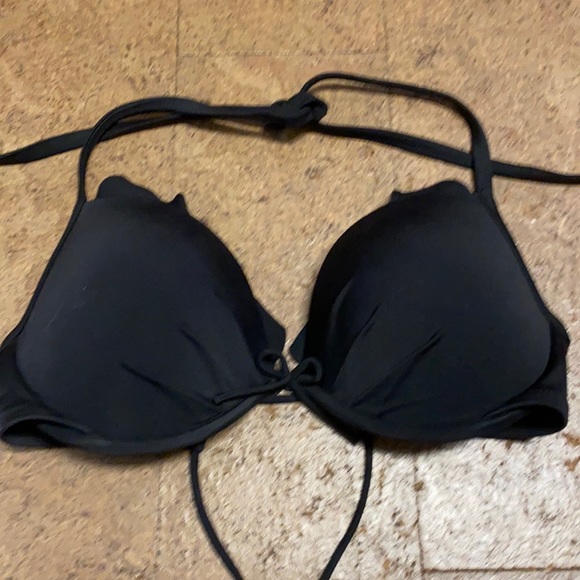 Victoria's Secret Other - Women’s Victoria’s Secret Swim Top